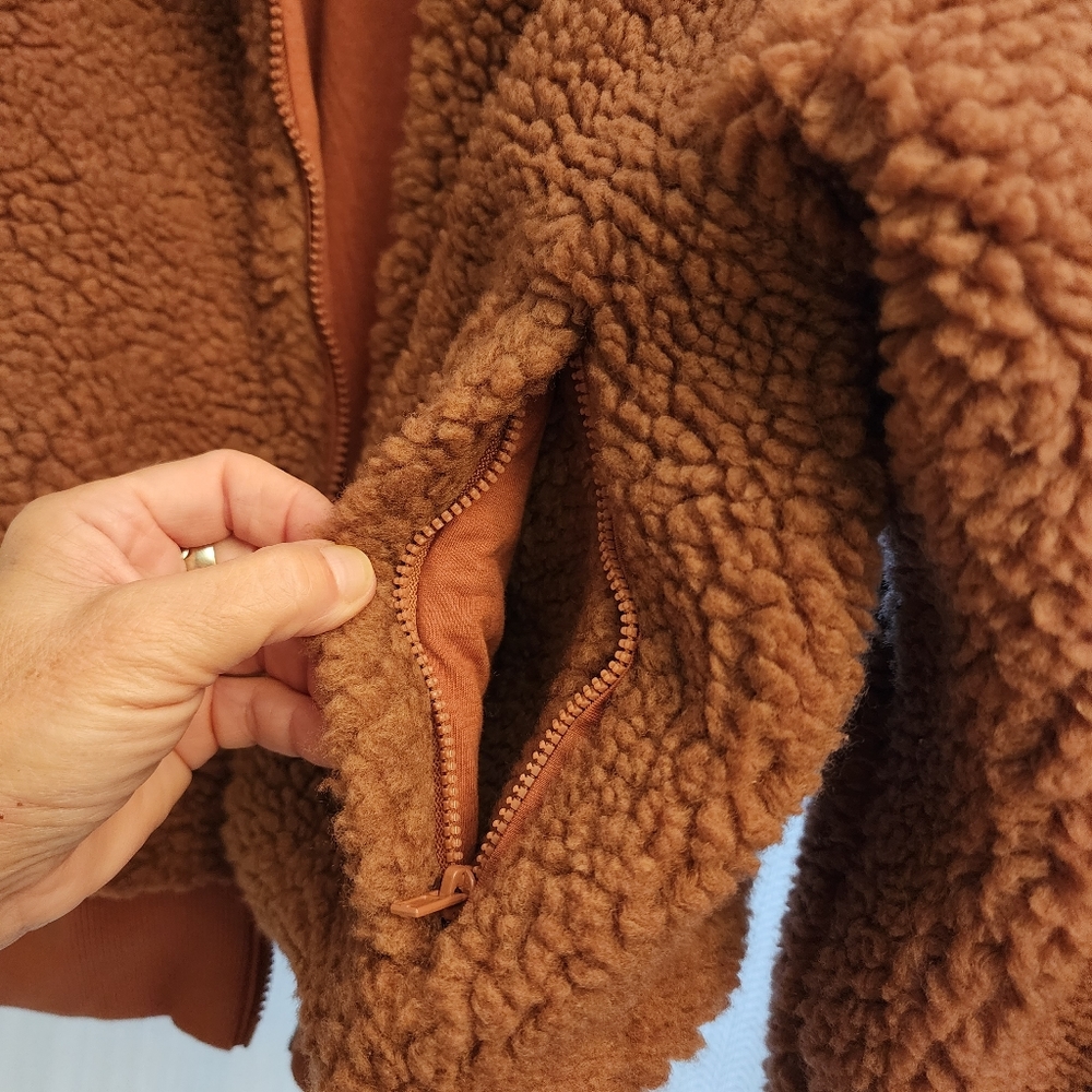 Fabletics Summit Teddy Jacket - Picture 3 of 6